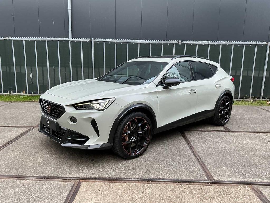 CUPRA - Formentor VZ5 - 2.5 TFSI Carbon editie - Car - 2023, Gebruikt, Formentor, Bedrijf, SUV of Terreinwagen