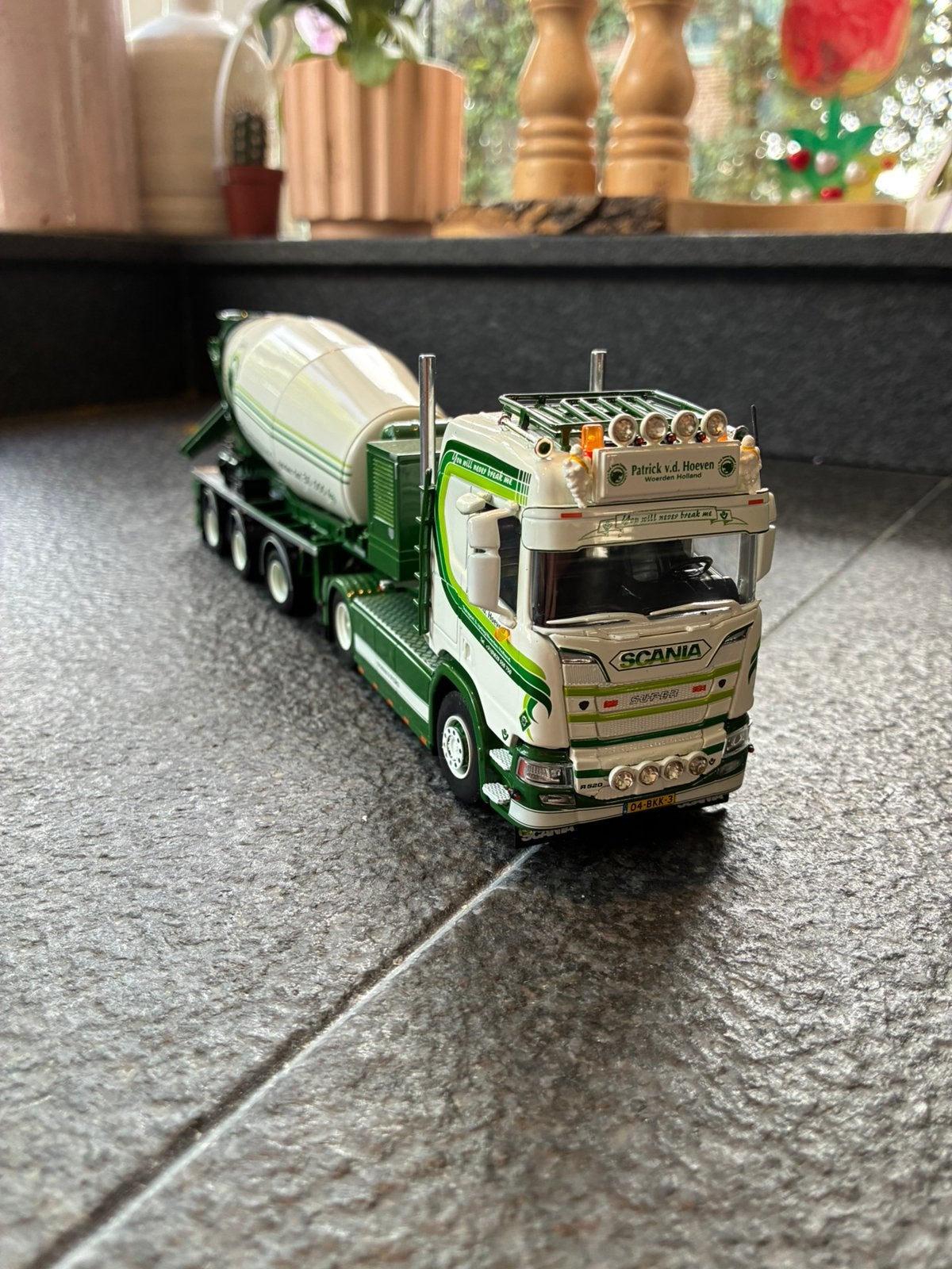 Vd hoeven betonmixer, Hobby en Vrije tijd, Modelauto's | 1:50, Ophalen of Verzenden, Zo goed als nieuw, Bus of Vrachtwagen, Wsi