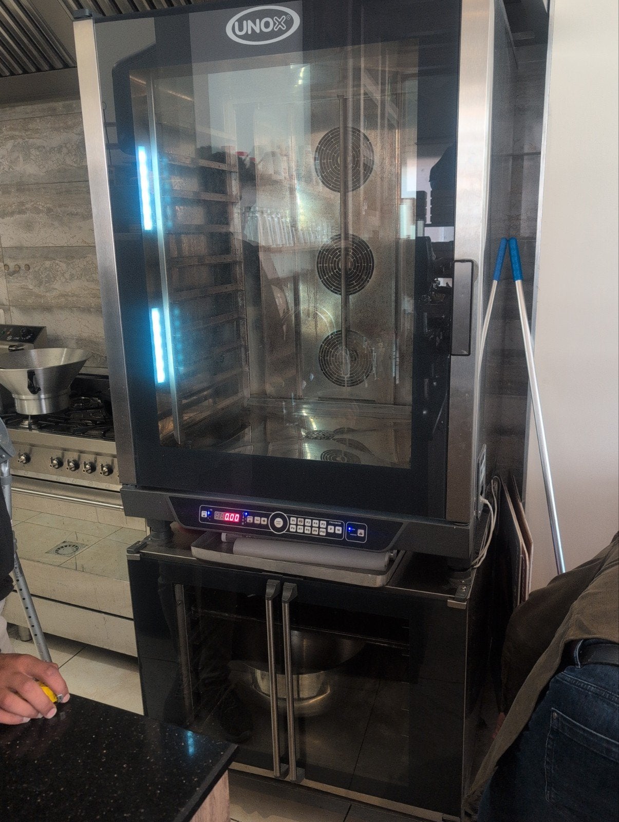 Oven en gistmachine - defecte gistmachine, Witgoed en Apparatuur, Ovens, Ophalen of Verzenden, Niet werkend, Overige merken, Horeca-oven
