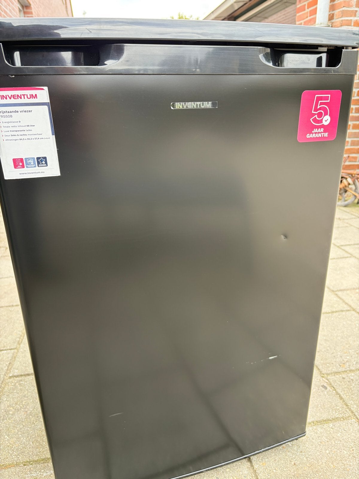 Inventum VR550B Vrijstaande Vrieskast - Zwart, Witgoed en Apparatuur, Vriezers en Diepvrieskisten, Gebruikt, Minder dan 60 cm