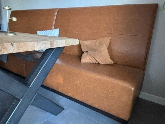 Treinbank cognac, Ophalen, 250 tot 300 cm, Gebruikt, Warm/modern