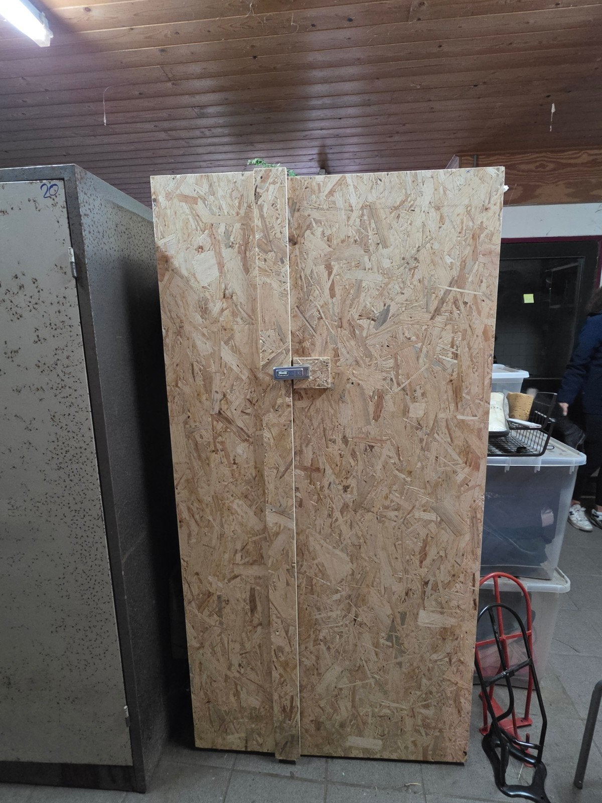 Handgemaakte houten zadelkast/opbergkast ZGAN, Ophalen, Gebruikt