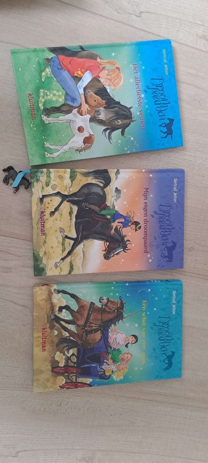 Droompaarden boeken 3 stuks!, Ophalen of Verzenden, Zo goed als nieuw, Gertrud Jetten, Fictie