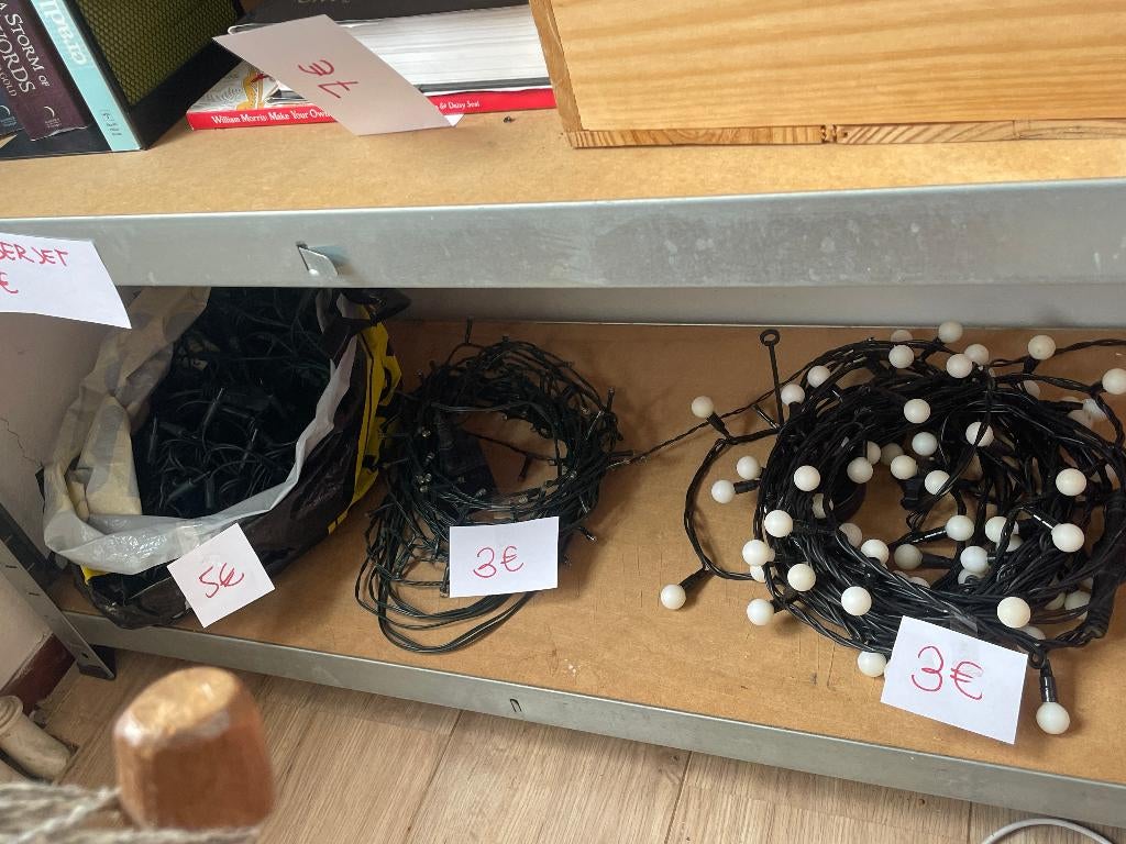 Led lights (e.g. fairy lights), Ophalen, Gebruikt