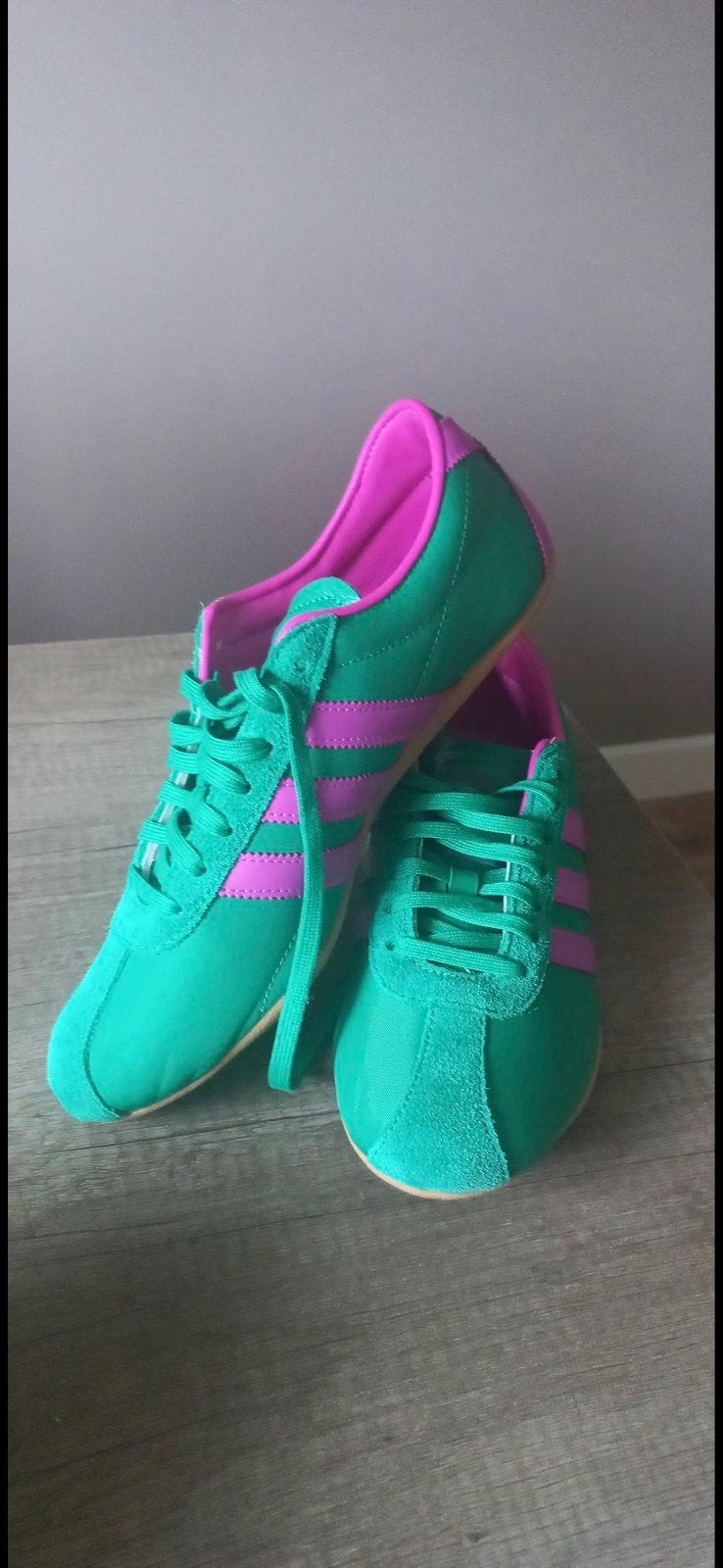 Adidas Tokyo sneakers groen/paars, zgan, maat 41 1/3, Ophalen of Verzenden
