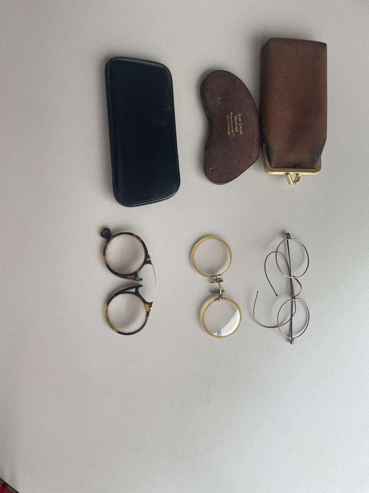 Antieke brillen, met hoesjes, Antiek en Kunst, Ophalen of Verzenden