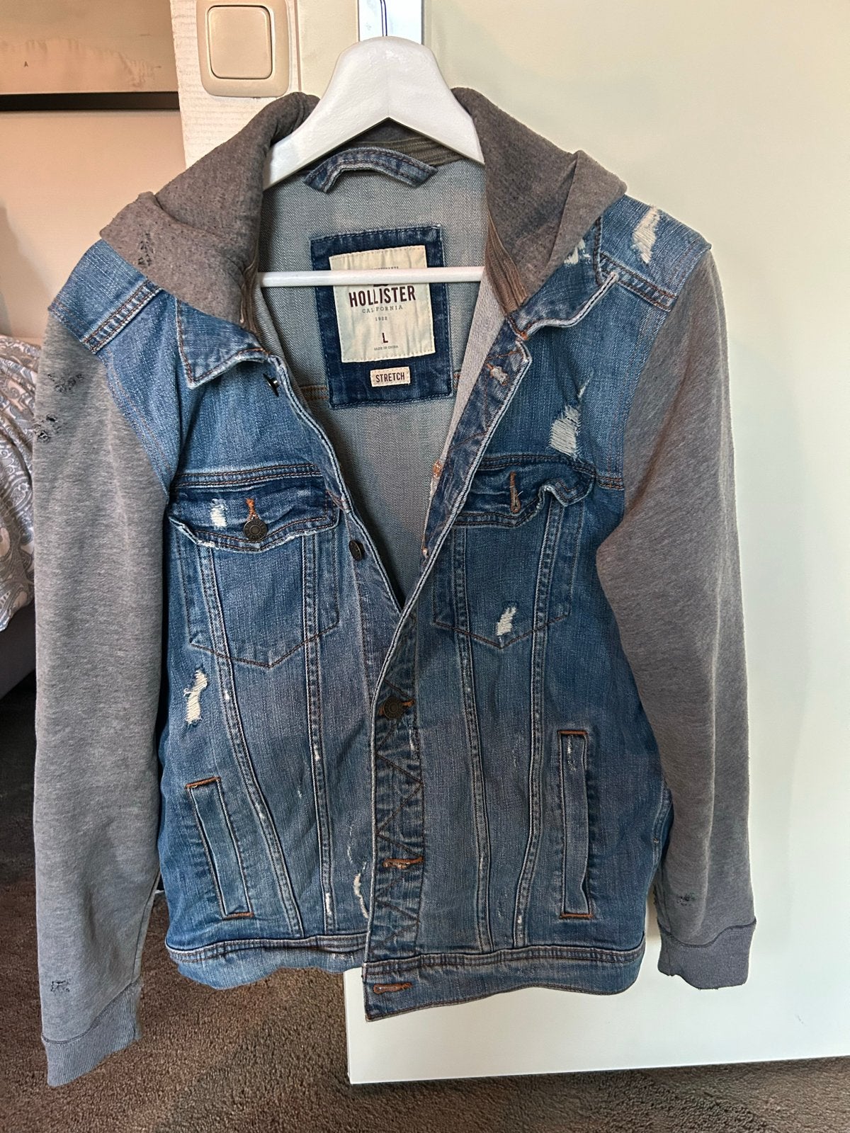 Hollister spijkerjack met capuchon - Maat L, Ophalen of Verzenden, Gedragen, Maat 42/44 (L), Blauw