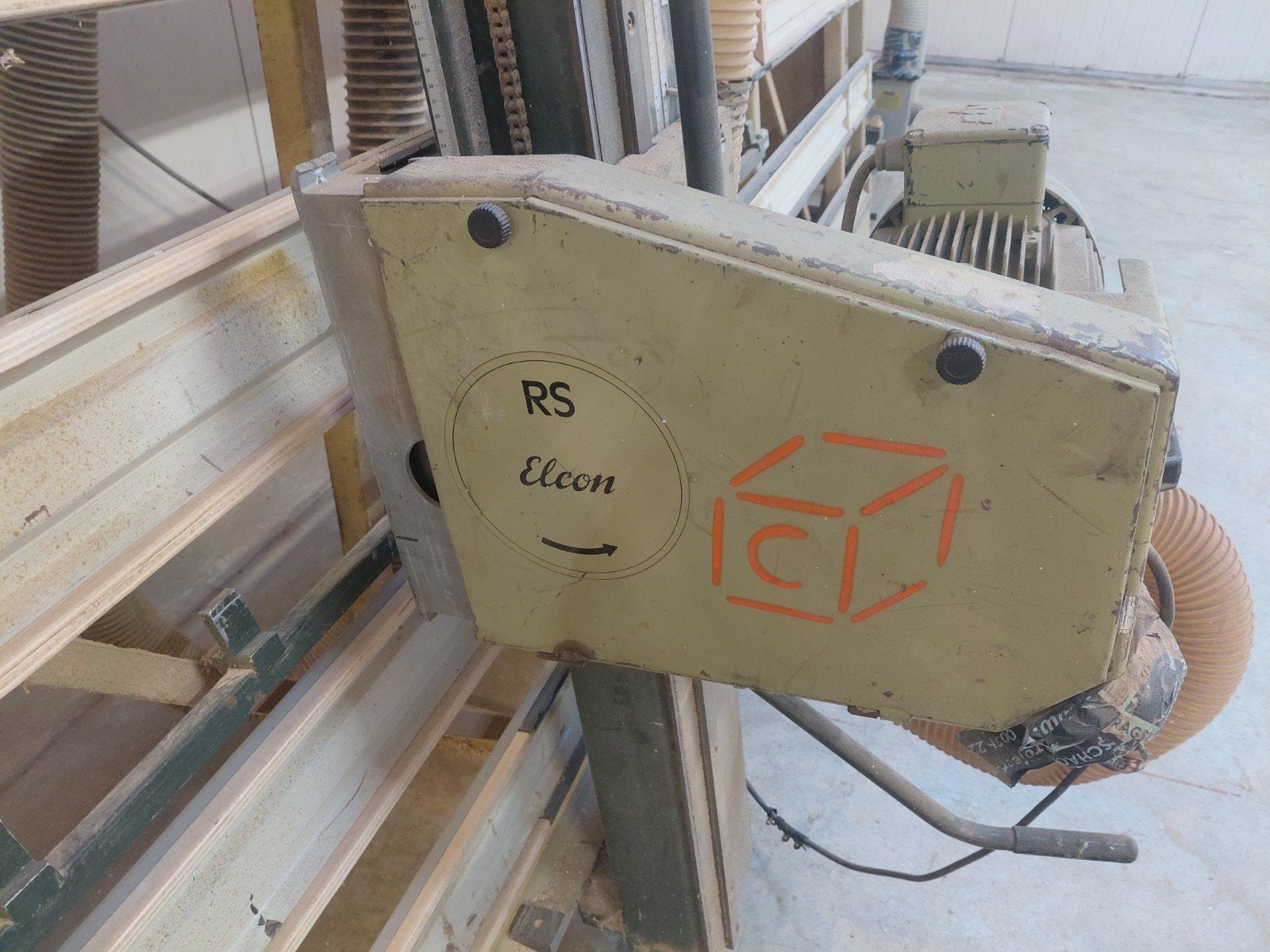 Wand panelen platenzaag, Ophalen, 1200 watt of meer, 70 mm of meer