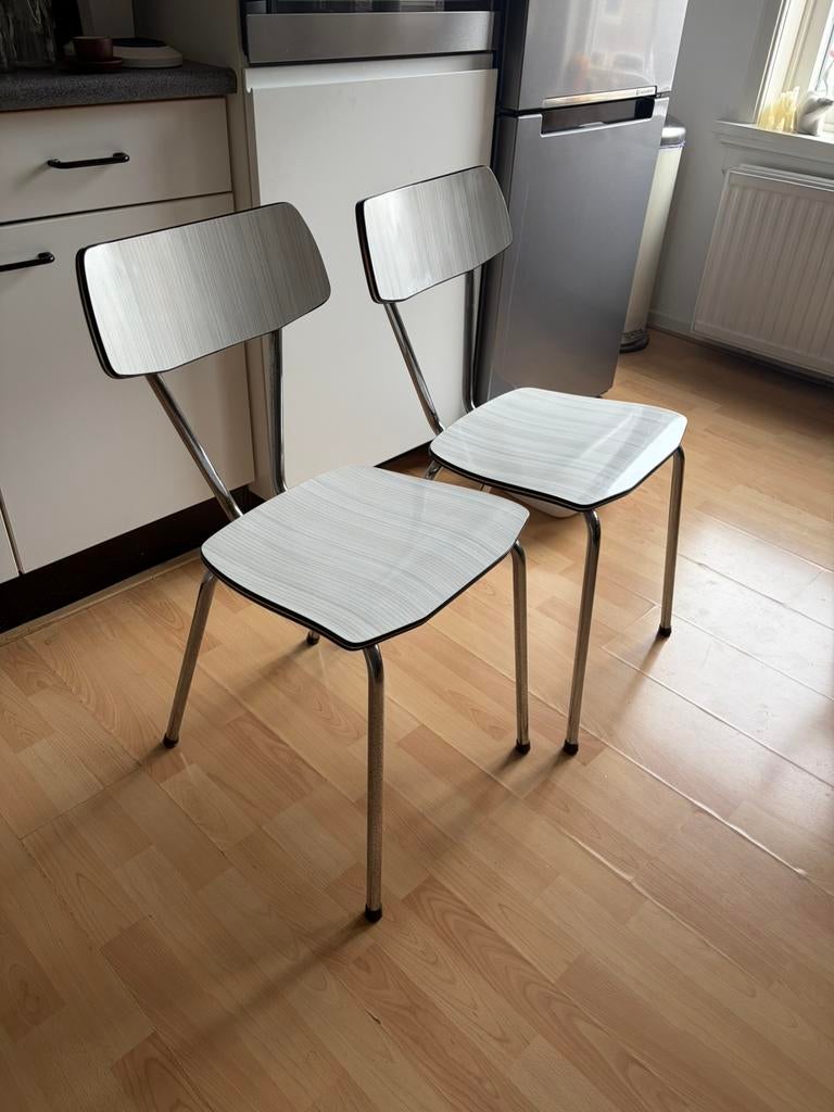 Vintage chairs, Ophalen, Zo goed als nieuw, Grijs
