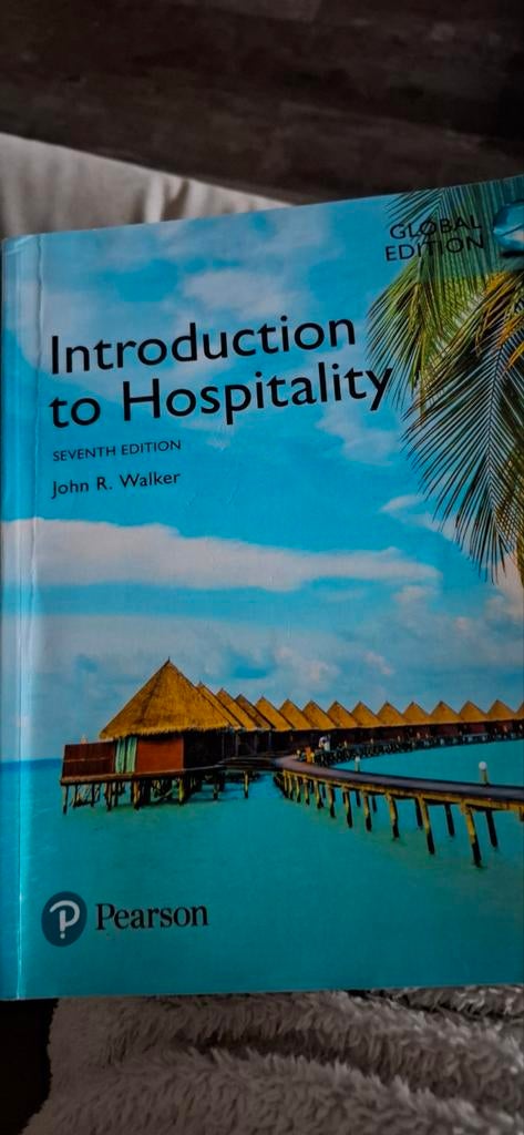 Introduction to Hospitality -  (Global Edition, Zo goed als nieuw, Gamma, HBO, John R. Walker