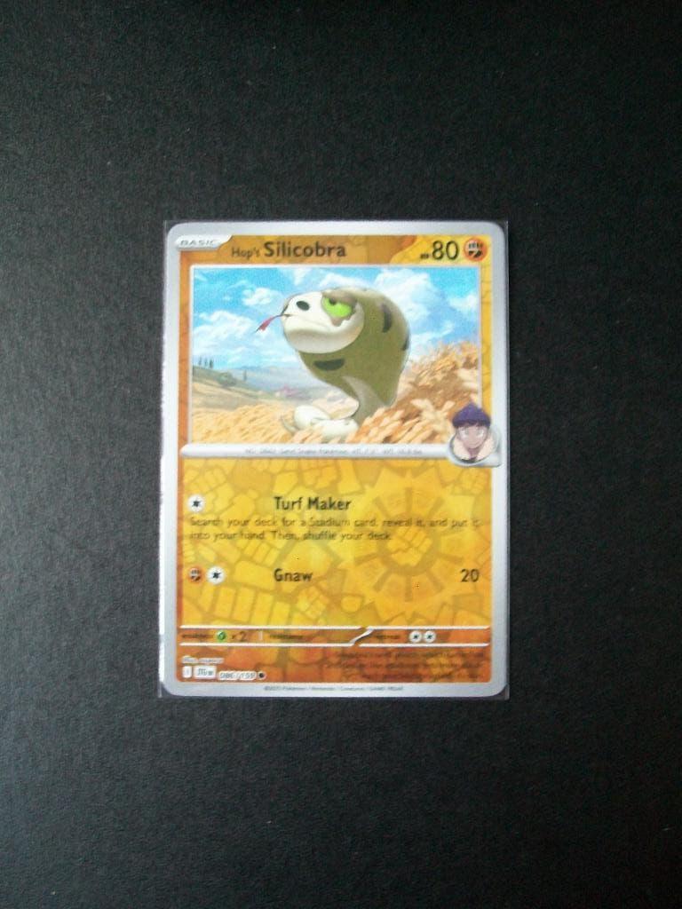 1557. Nieuwe Pokemon Kaart Holofoil Hop's SILICOBRA 086/159, Verzenden, Nieuw, Losse kaart, Foil