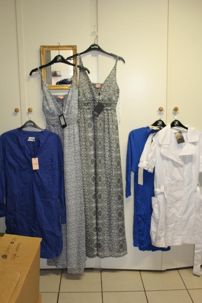 Partij 1500 stuks dames merkkleding NIEUW, Kleding | Dames, Ophalen, Nieuw, Maat 38/40 (M)
