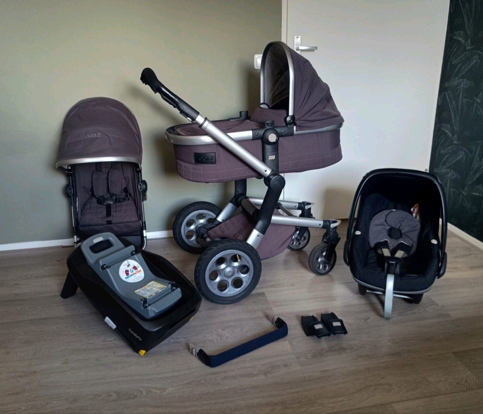 Joolz Day Earth Grey + Familyfix & Maxi cosi Pebble!, Ophalen, Verstelbare duwstang