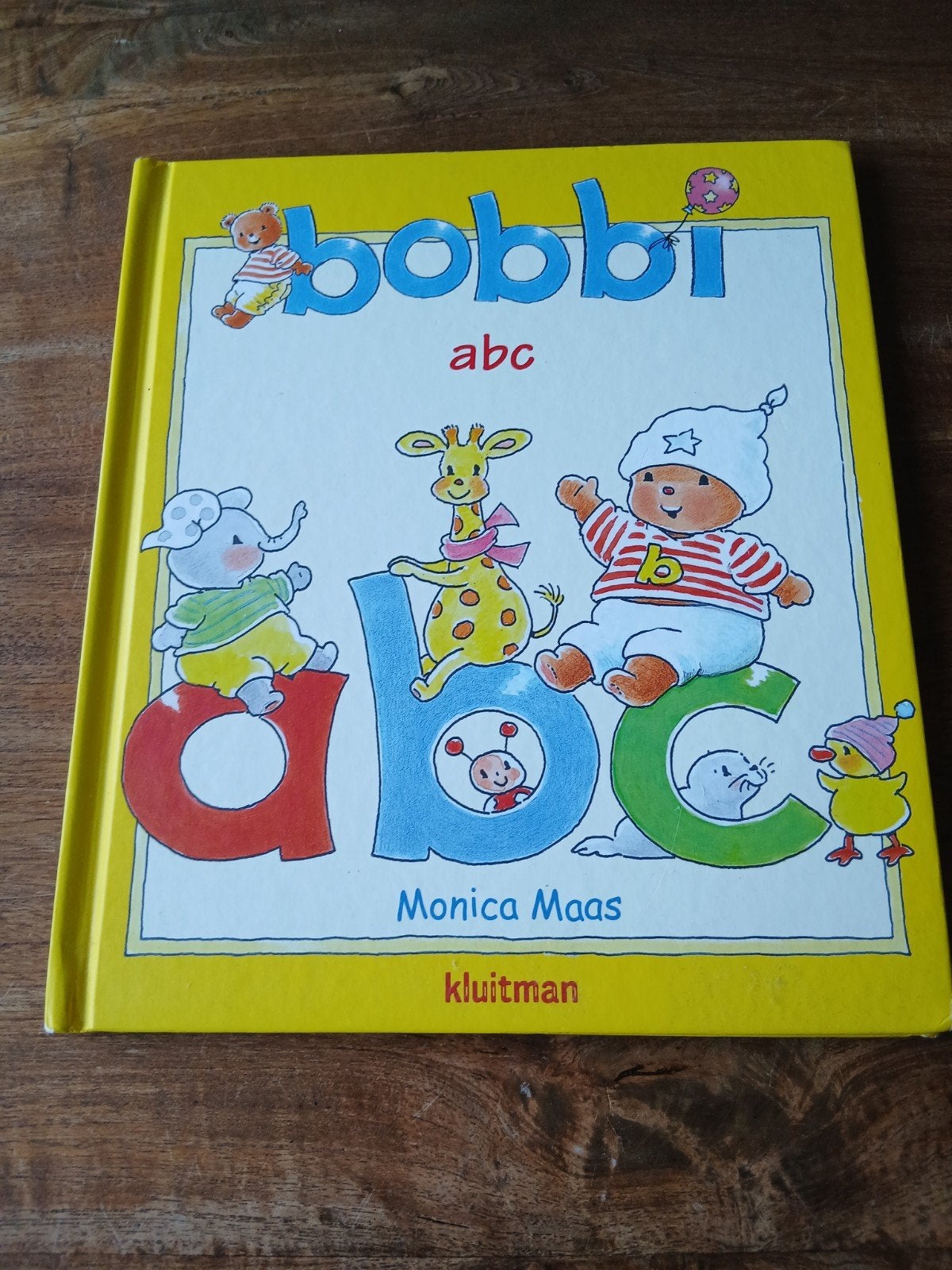 Bobbi ABC - Leerzaam kinderboek van Monica Maas, Boeken, Ophalen of Verzenden, Zo goed als nieuw, Monica Maas, Fictie algemeen