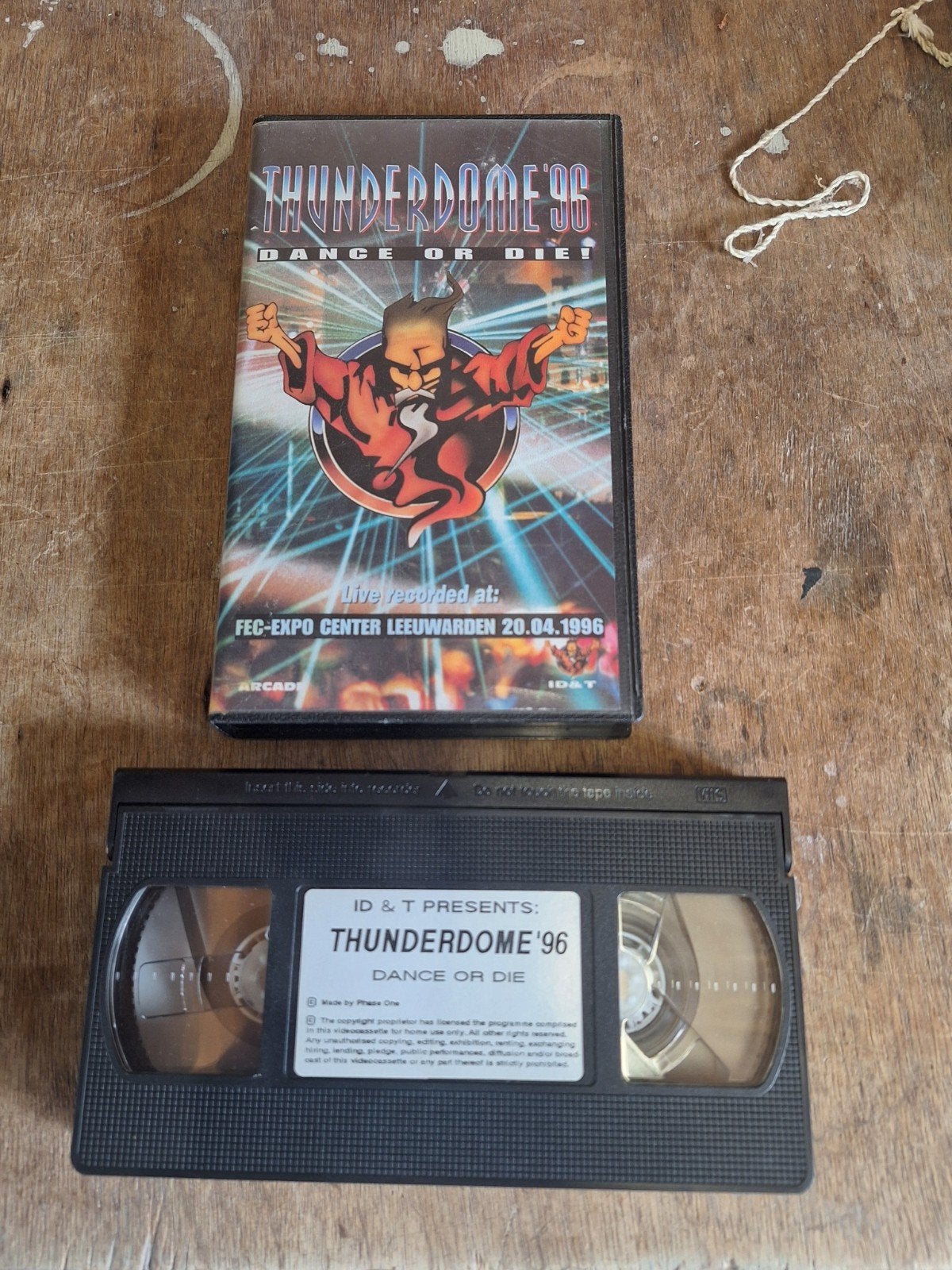 Thunderdome '96 Dance or Die VHS - Live Leeuwarden, Muziek, Vanaf 16 jaar, Ophalen of Verzenden, VHS