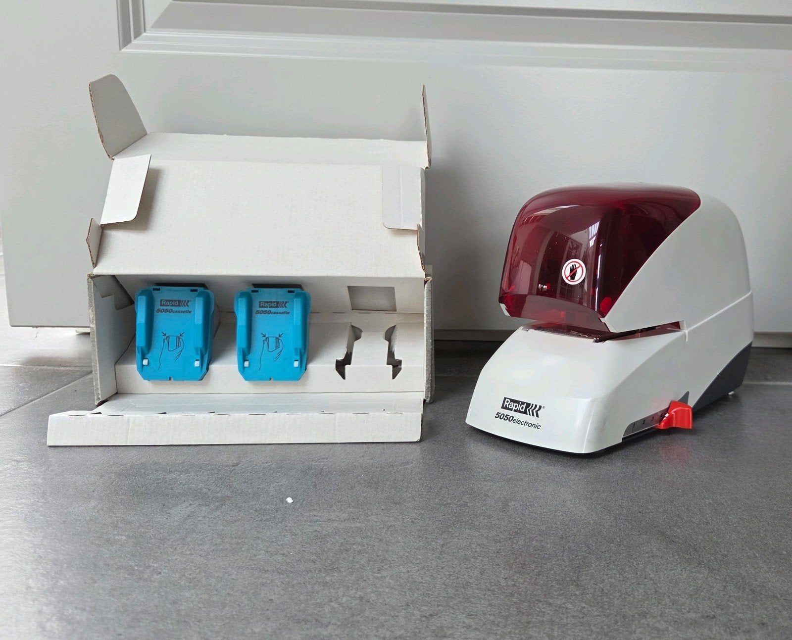 Rapid 5050 elektronische nietmachine, Diversen, Ophalen of Verzenden, Gebruikt