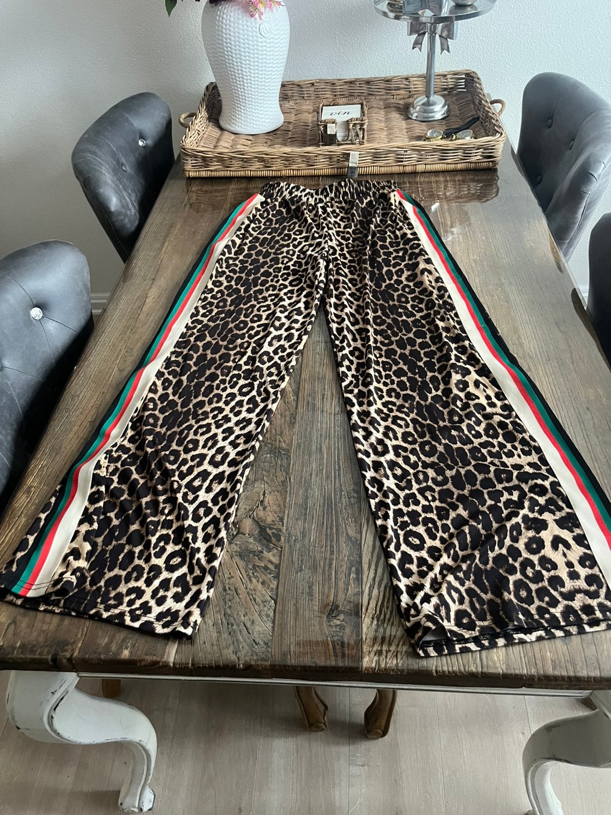 By swan wijde benen broek maat m als nieuw, Kleding | Dames, Maat 38/40 (M), Zwart, Ophalen of Verzenden, Zo goed als nieuw
