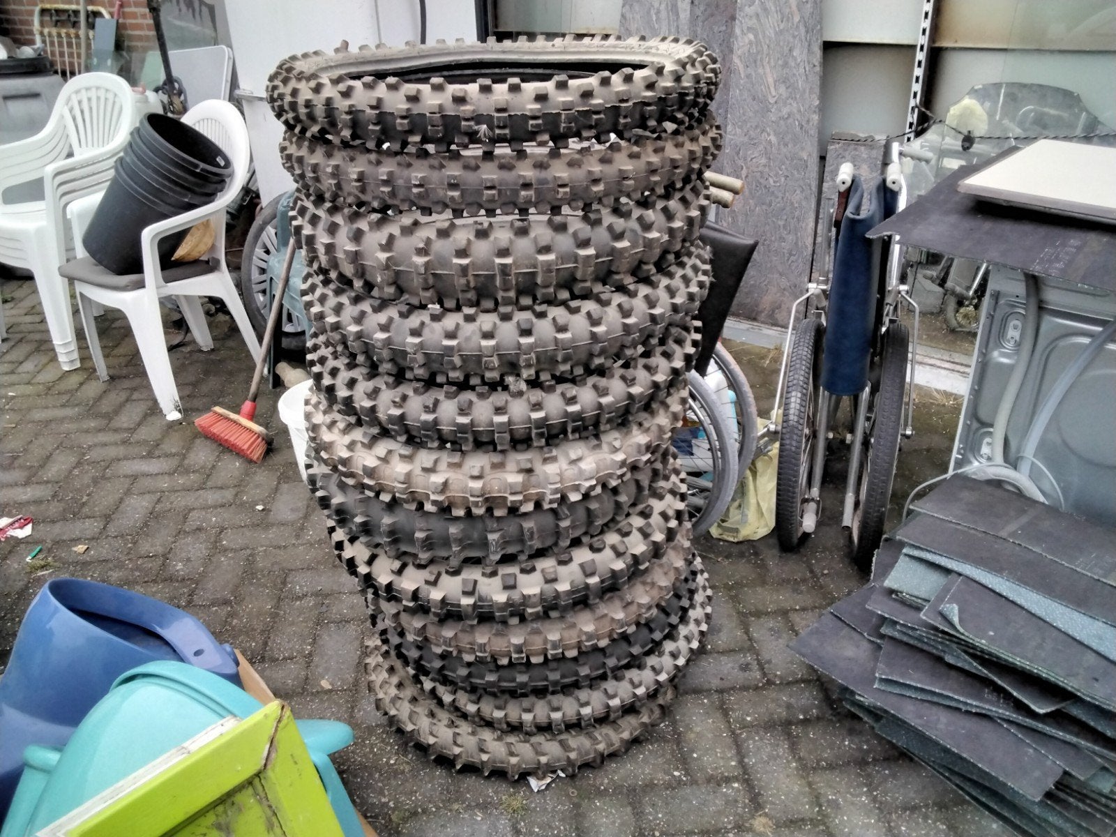 Partijtje motorbanden., Ophalen of Verzenden