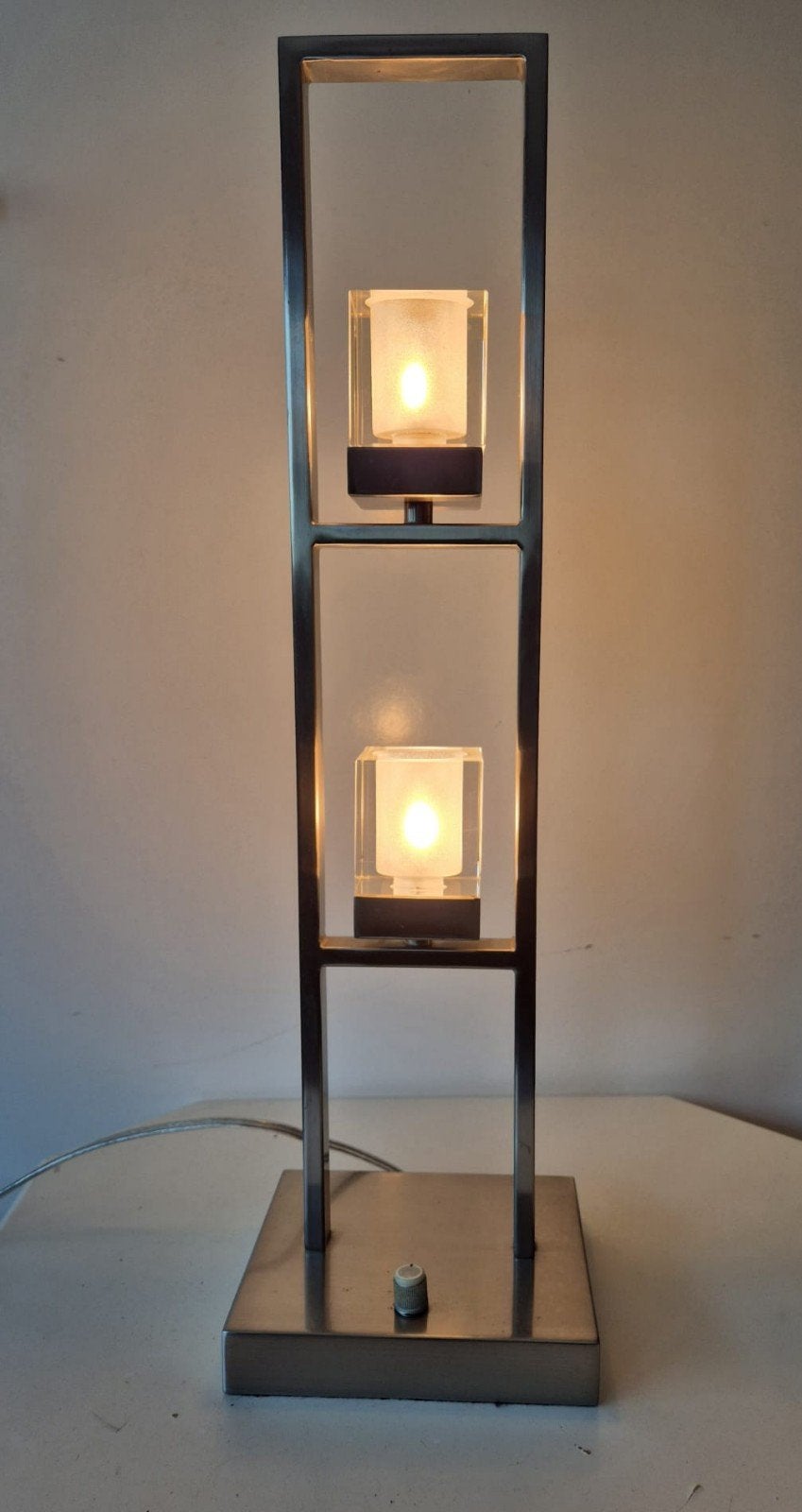 Moderne tafellamp met bijpassende hanglamp, Ophalen