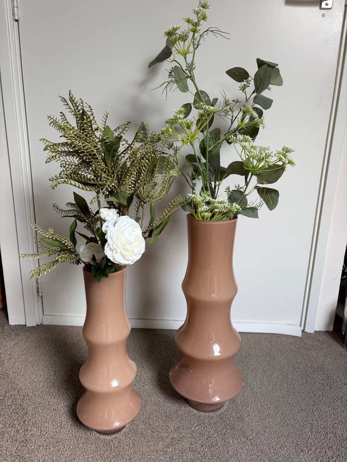 Set van 2 caramelkleurige vazen met zijden takken, Ophalen, Zo goed als nieuw, Inclusief decoratie, Bruin