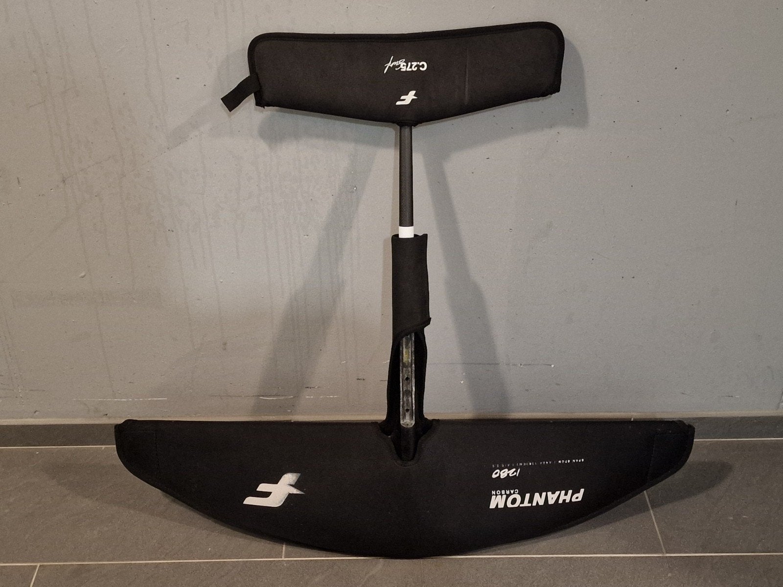 F-One Phantom 1280 carbon foil, Watersport en Boten, Ophalen, Gebruikt, Wingsurf-hydrofoil