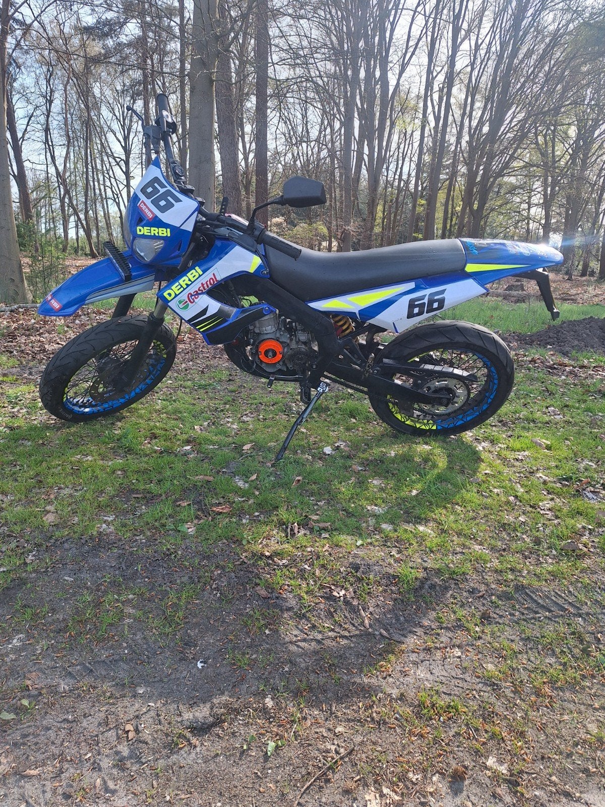 Derbi Senda SM 2015 – 77cc Big Race, Fietsen en Brommers, Brommers | Derbi, Ophalen, Zo goed als nieuw