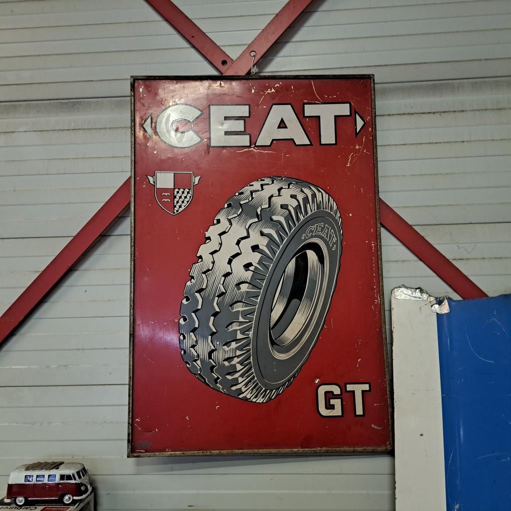 Ceat ( Pirelli) banden blikken reclamebord, Ophalen, Gebruikt, Reclamebord