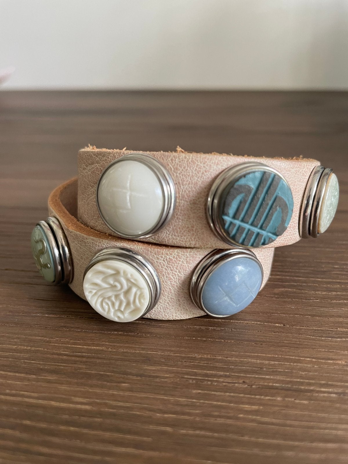 Noosa dubbele armband (maat S), Ophalen, Zo goed als nieuw, Beige, Leer