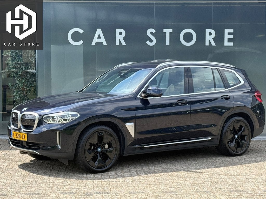 BMW IX3 High Executive 80 kWh 98% SOH Pano|Leder|Trekhaak|36, Auto's, BMW, Achterwielaandrijving, Gebruikt, 750 kg, 133 min