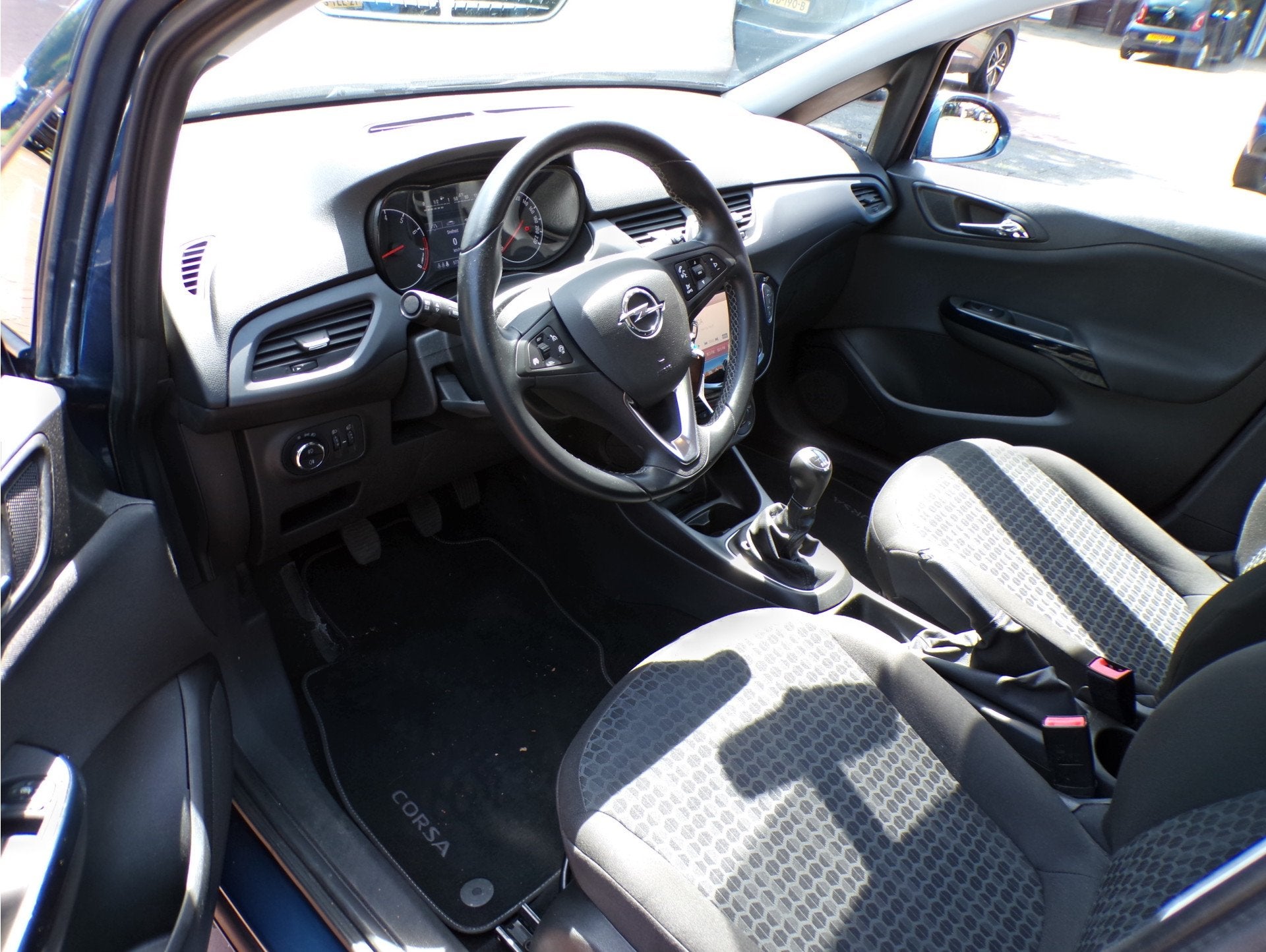 Opel Corsa 1.0 Turbo Edition CAMERA NAVI TEL CRUISECONT....., Auto's, Voorwielaandrijving, Gebruikt, Euro 6, Blauw