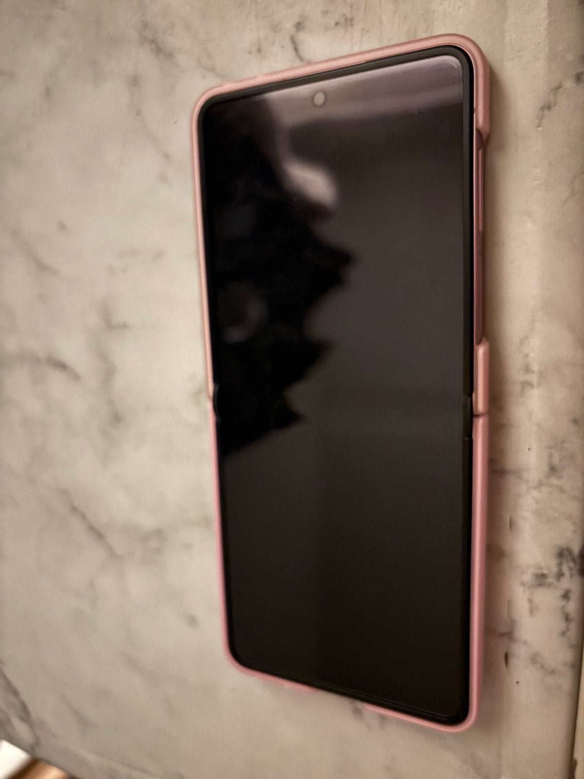 Foto 4 van Samsung Galaxy Z Flip 8 - Zo goed als nieuw, 2 jaar garantie
