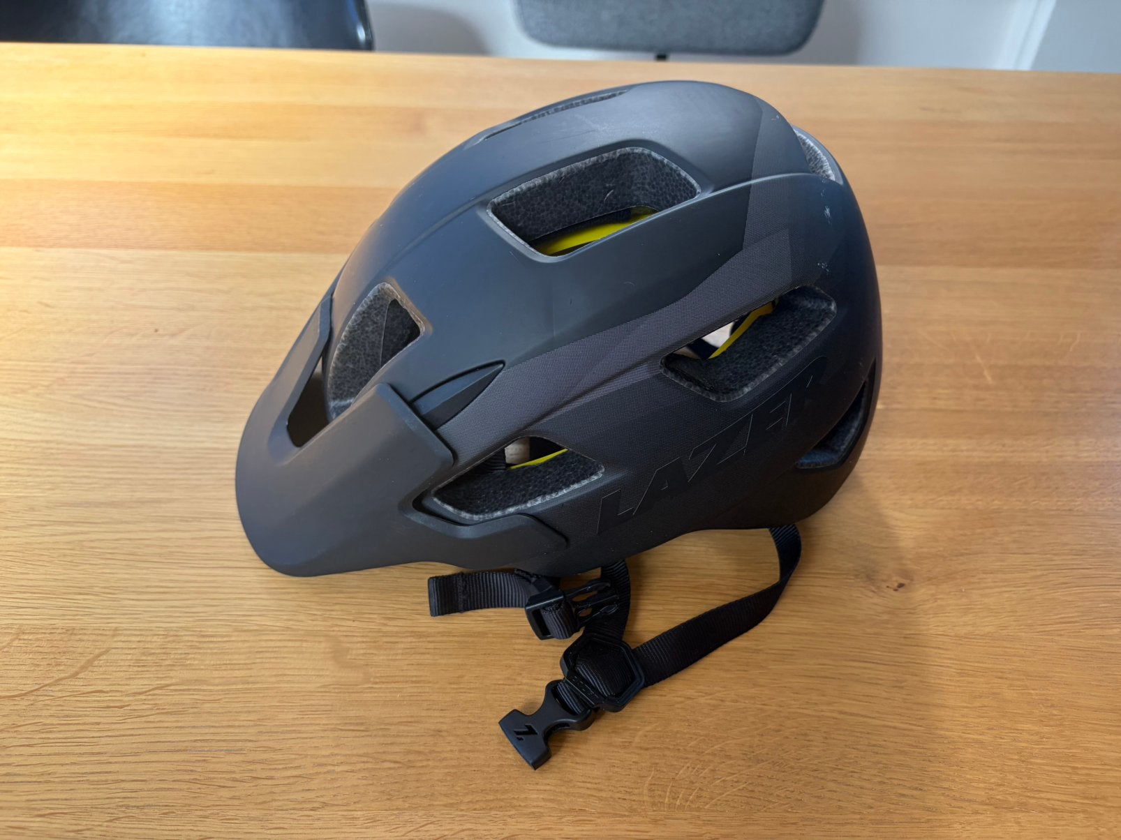Lazer helm, Ophalen of Verzenden, Gebruikt, M, Heer of Dame