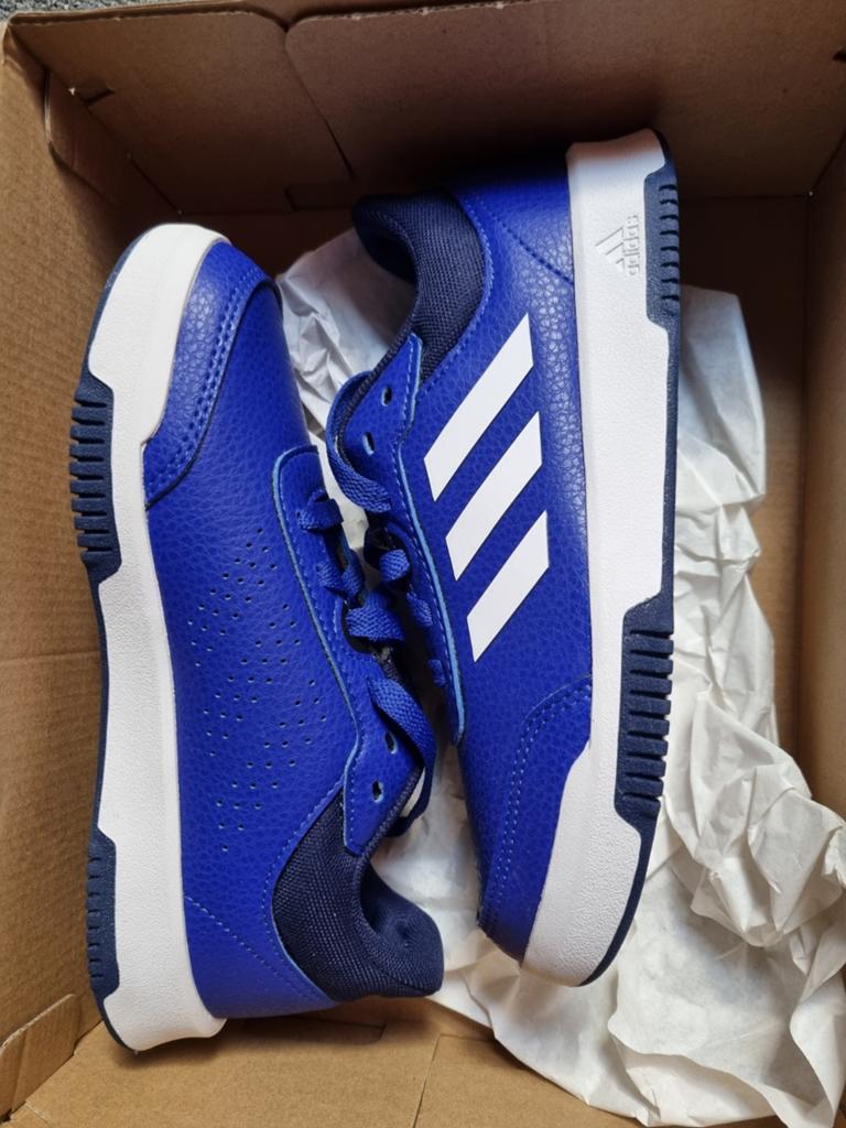 Adidas schoenen maat 34 nieuw, Ophalen of Verzenden, Nieuw