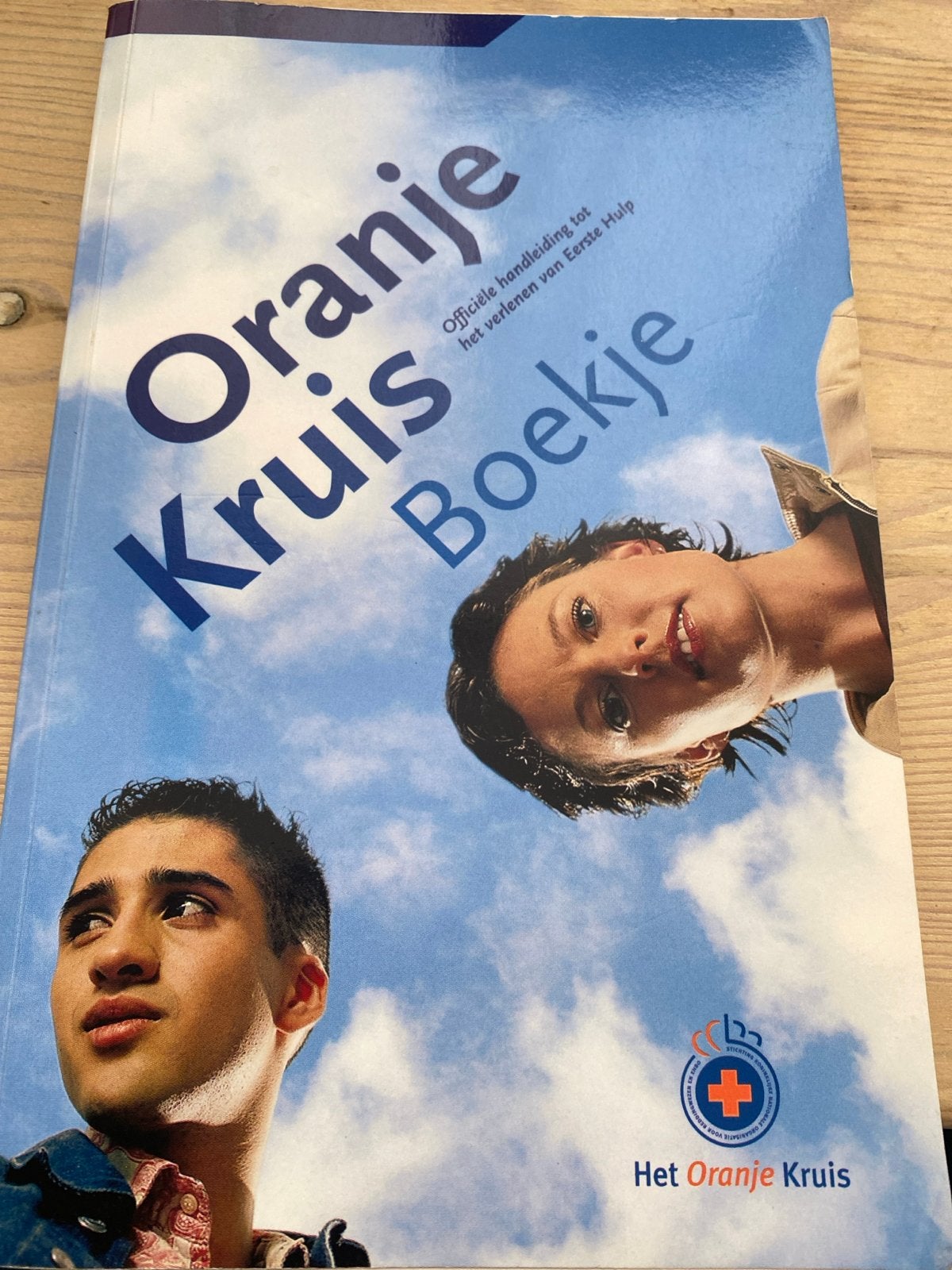 Oranje Kruis Boekje: Officiële handleiding EHBO, Ophalen of Verzenden, Zo goed als nieuw, Gezondheid en Conditie