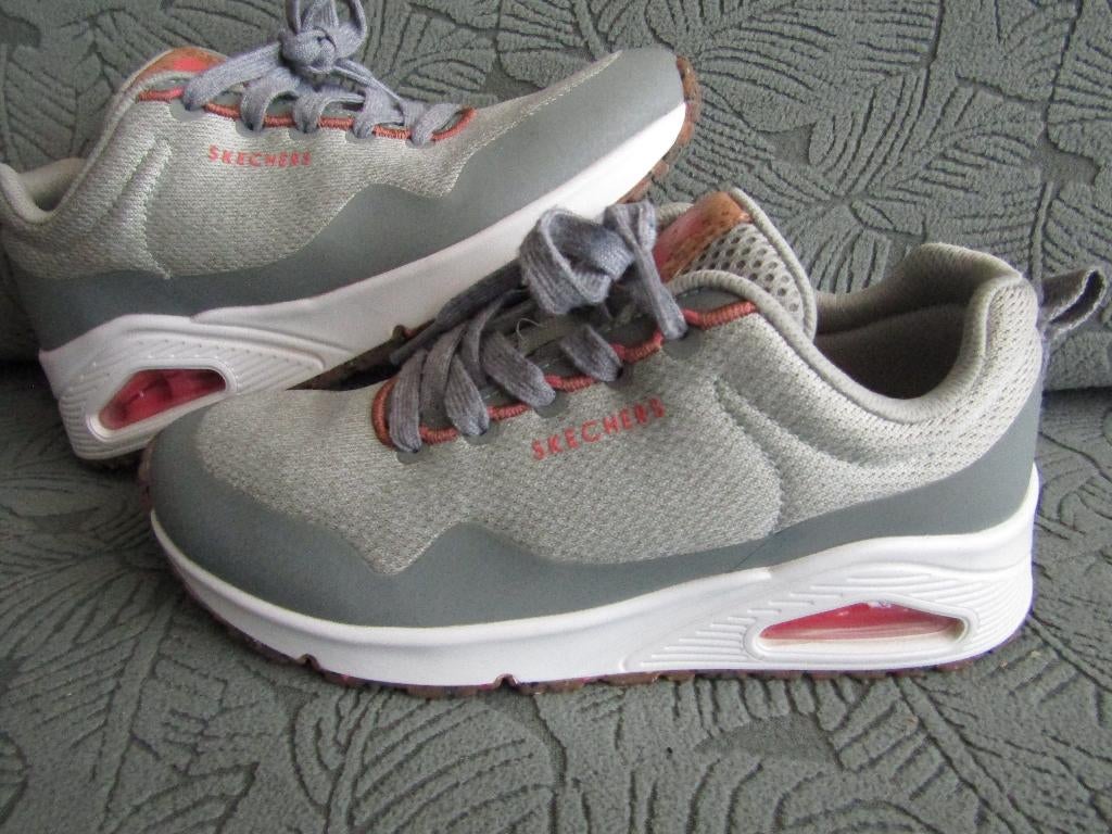 Skechers maat 36 zachtgroen mintgroen Memory Foam, Jongen of Meisje, Schoenen, Zo goed als nieuw, Skechers