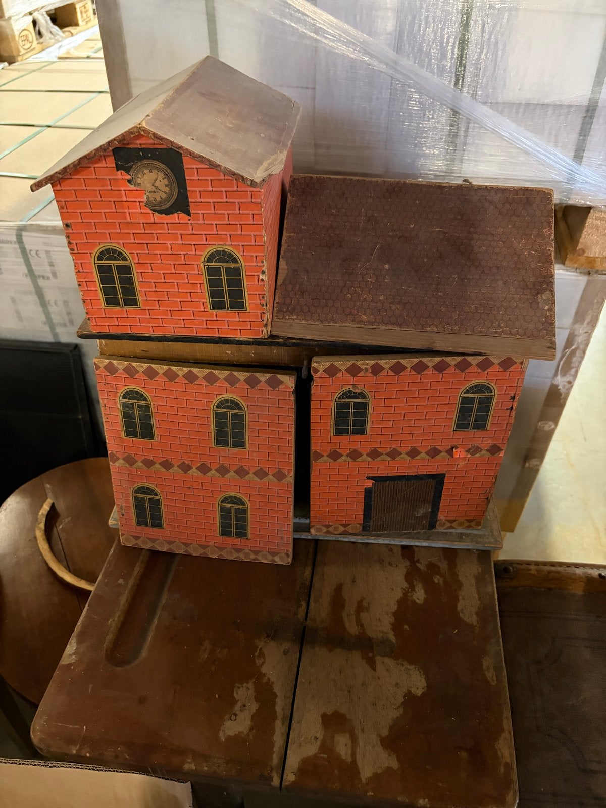 Antiek Poppenhuis van Hout, Ophalen of Verzenden, Gebruikt, Poppenhuis