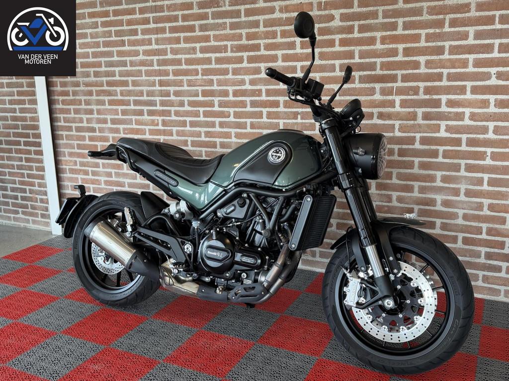 Benelli Leoncino 500, Absolute NIEUWSTAAT!, LED Verlichting, Bedrijf, Toermotor, 12 t/m 35 kW