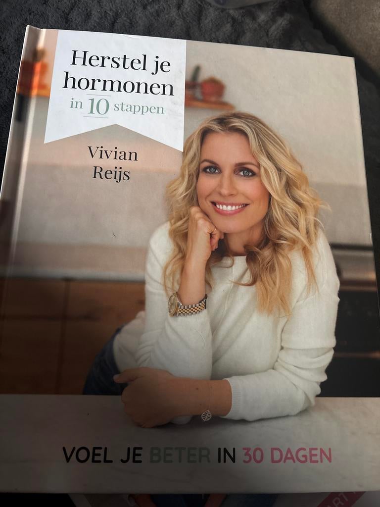 Herstel je hormonen in 10 stappen - Vivian Reijs, Ophalen of Verzenden, Nieuw, Gezondheid en Conditie