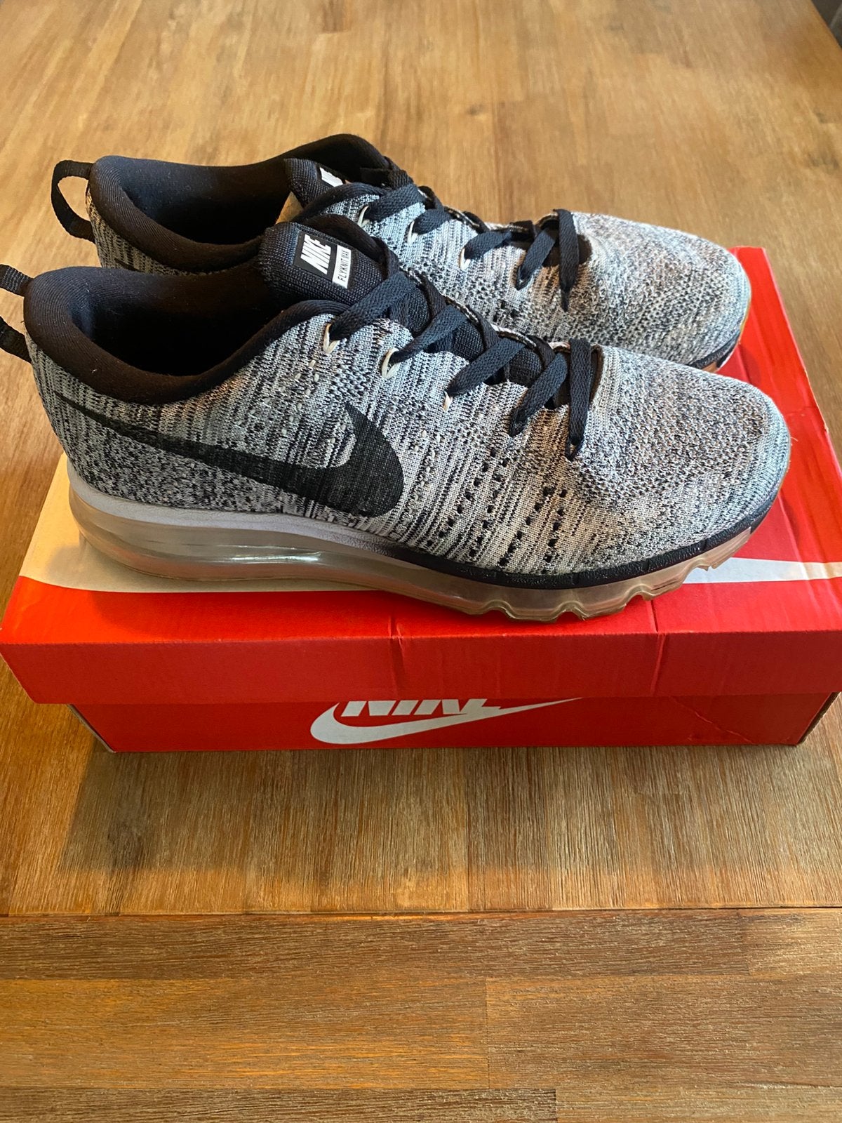 Te koop Nieuwe Nike Air Max Flyknit maat 41, Ophalen of Verzenden, Nieuw, Overige kleuren