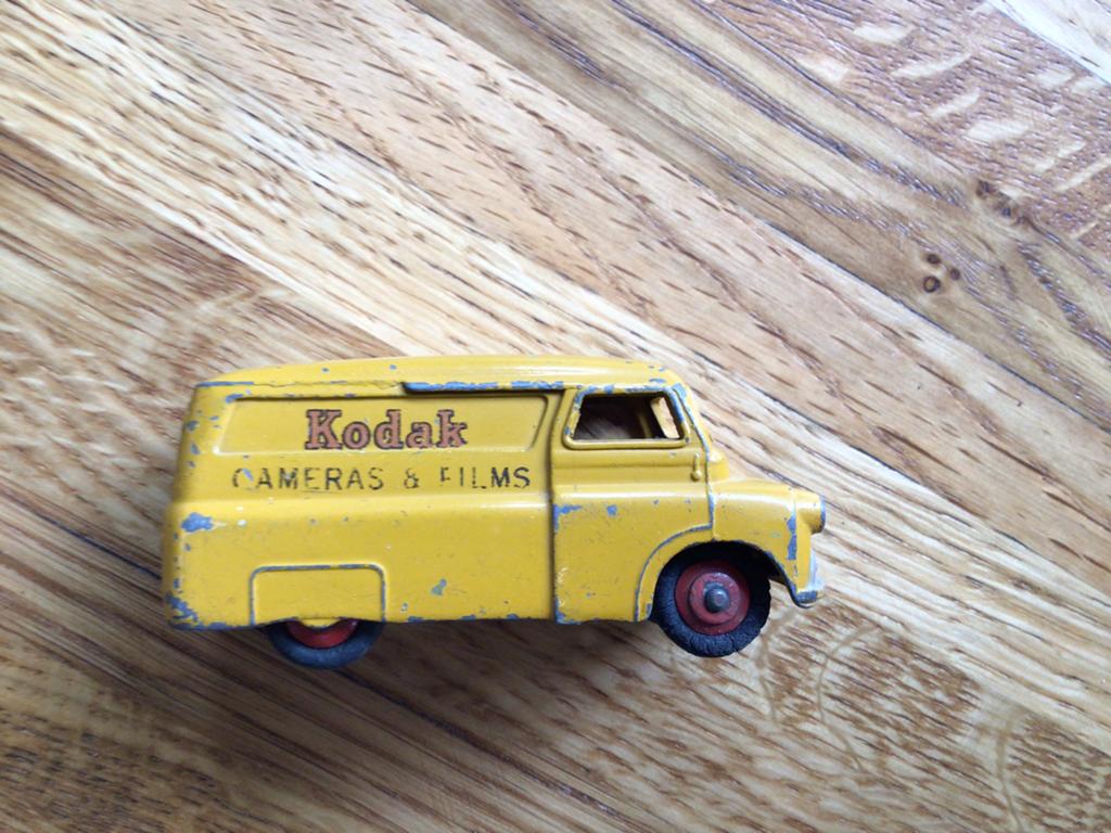 Dinky Toys, Bedford Kodak, donkergeel, Ophalen of Verzenden, Gebruikt, Bus of Vrachtwagen, Dinky Toys