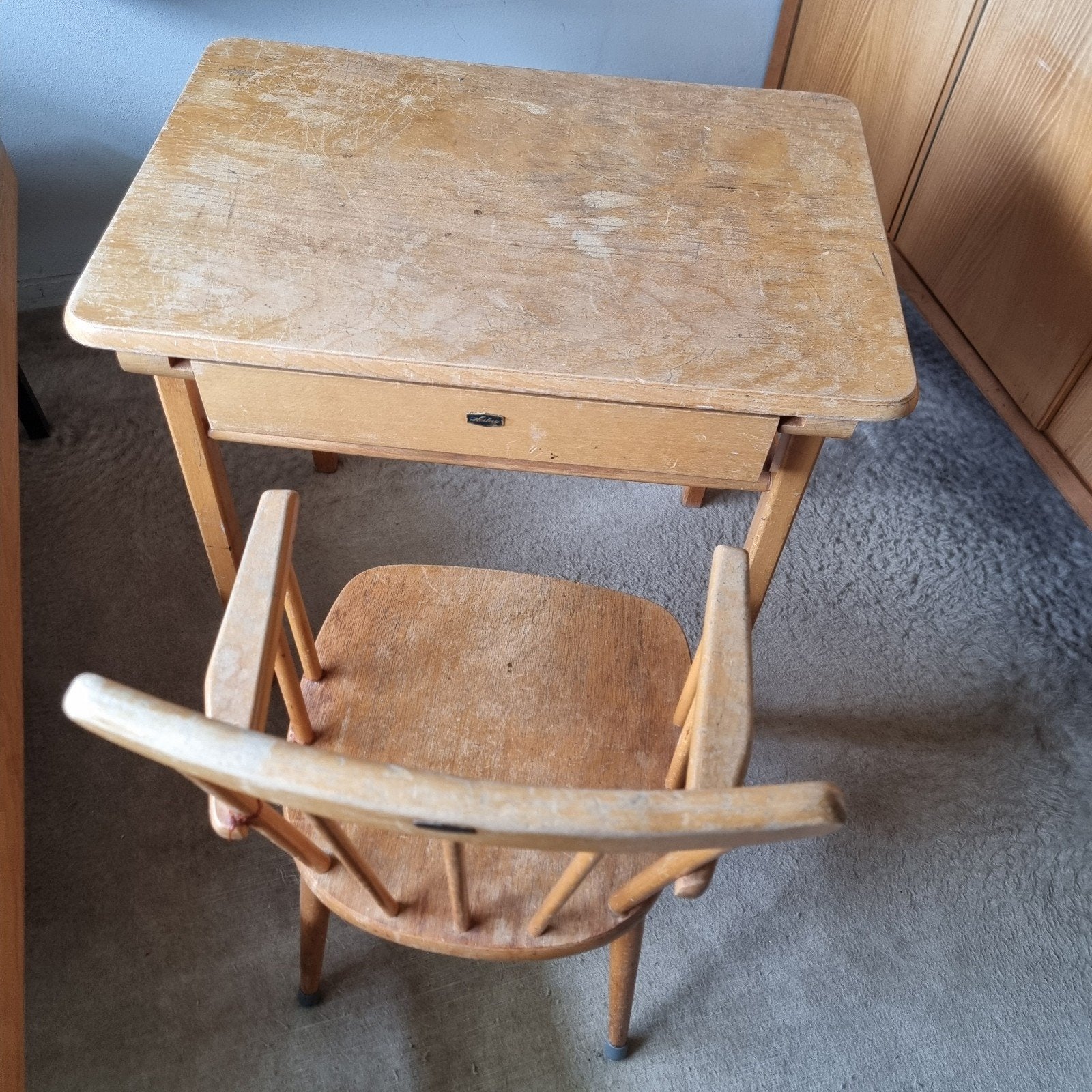 Oud houten kinderbureau met lade - Heilag, Ophalen, Gebruikt, Tafel(s)