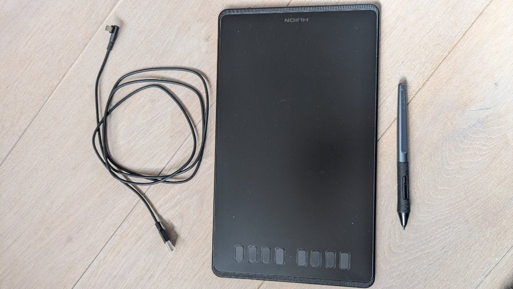 Huion Inspiroy H950P tekentablet met pen - weinig gebruikt, Ophalen, Zo goed als nieuw, Bedraad, HUION