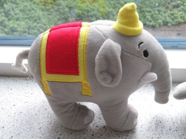 Olifant Tumbi vriendje van Bumba merk Studio 100, Gebruikt, Grijs, Ophalen of Verzenden, Met label