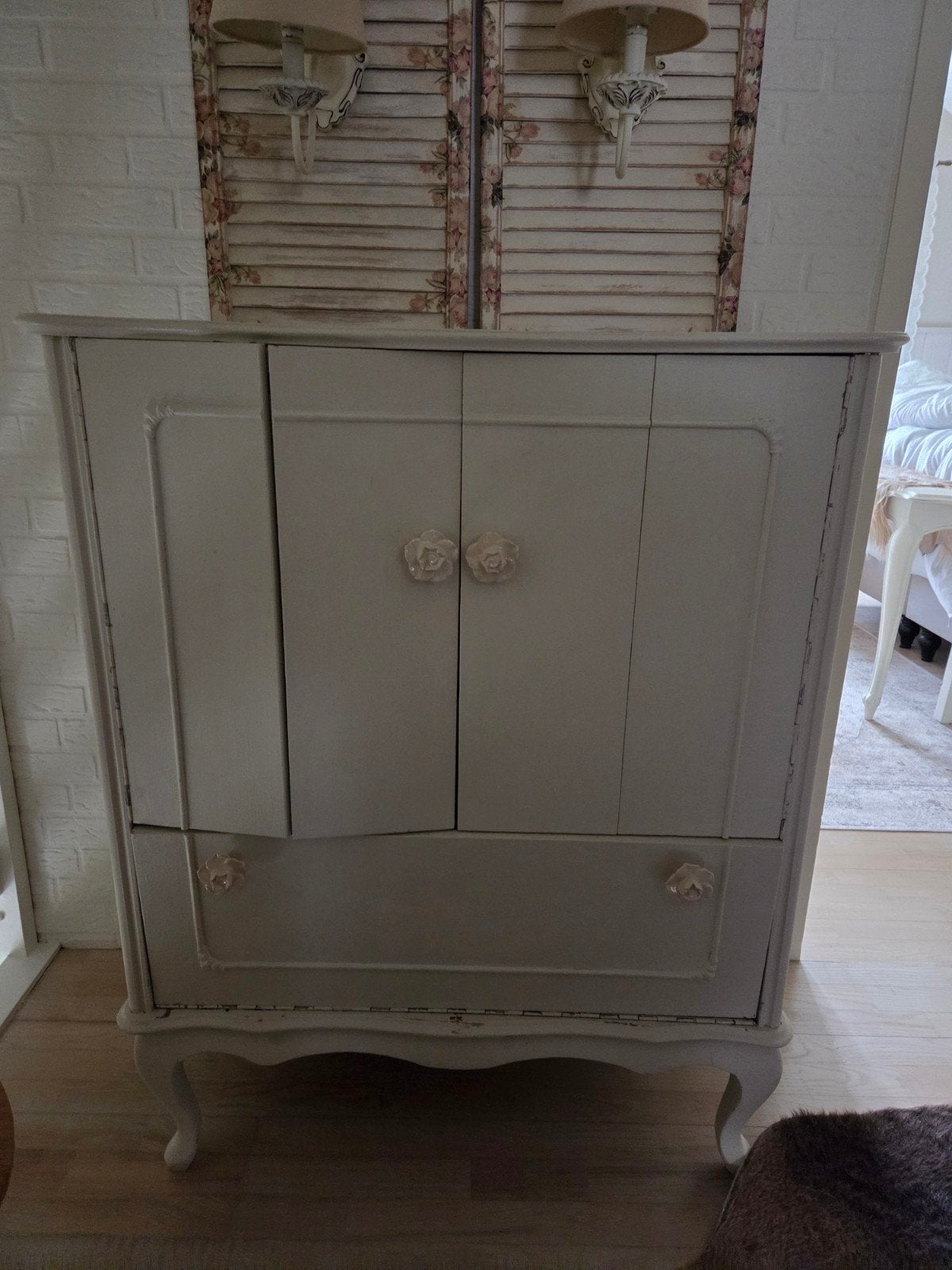 Brocante landelijke kastje tv kastje lade kastje Queen ann, Huis en Inrichting, Ophalen, Gebruikt