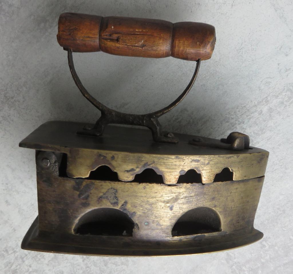 Antieke oude strijkbout 17cm hoog, Ophalen of Verzenden