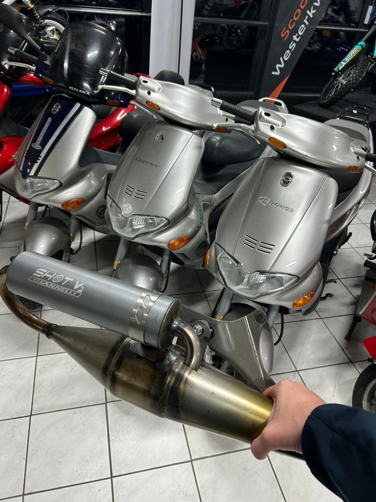 Gianelli uitlaat hoogtoerig 70cc piaggio, Ophalen, Nieuw, Uitlaat