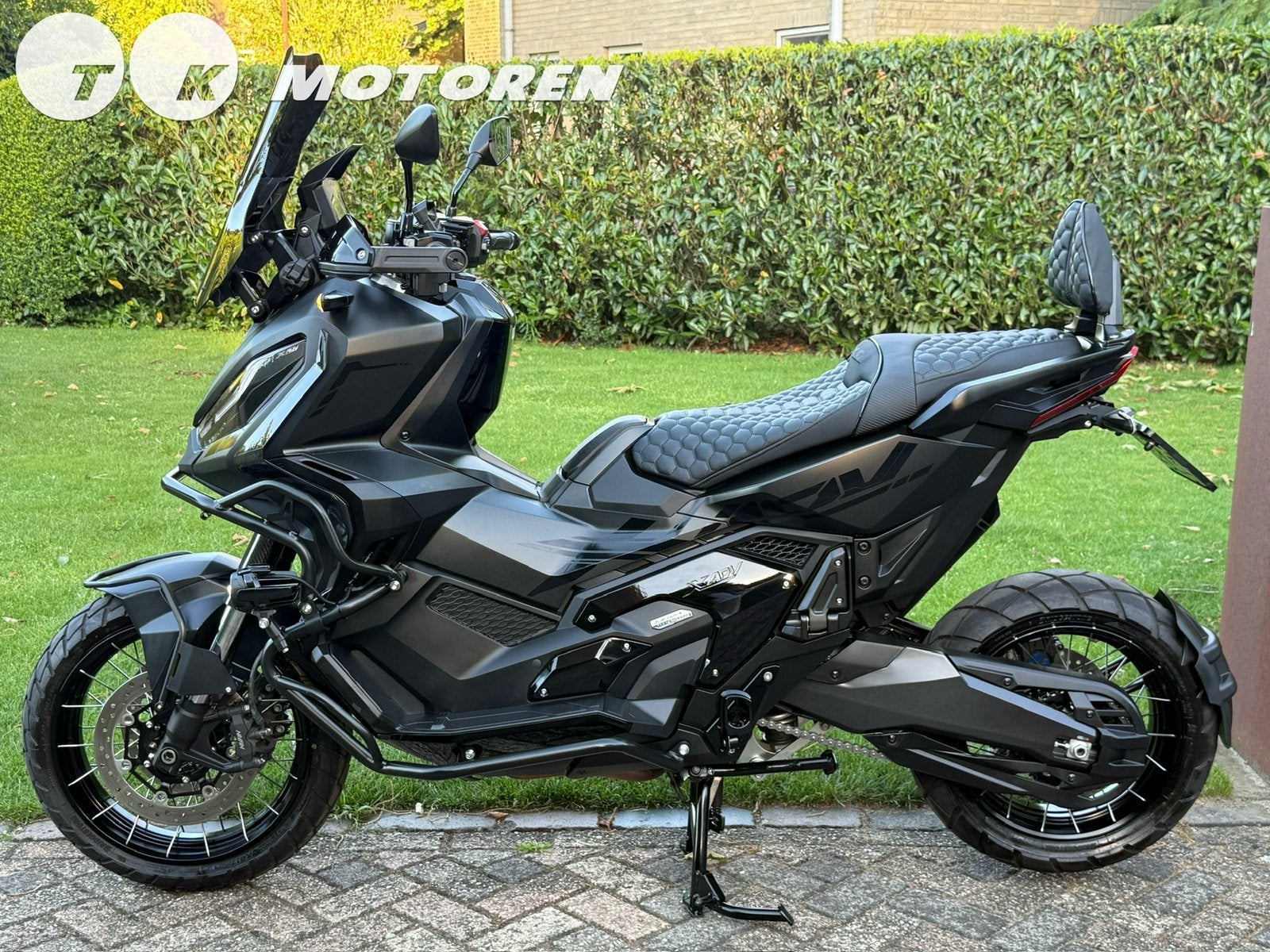 ⭐️ CUSTOM Honda XADV 750 2024 TK BLACK EDITION MET CARPLAY !, 750 cc, Occasion, Motorrijbewijs A, Bedrijf