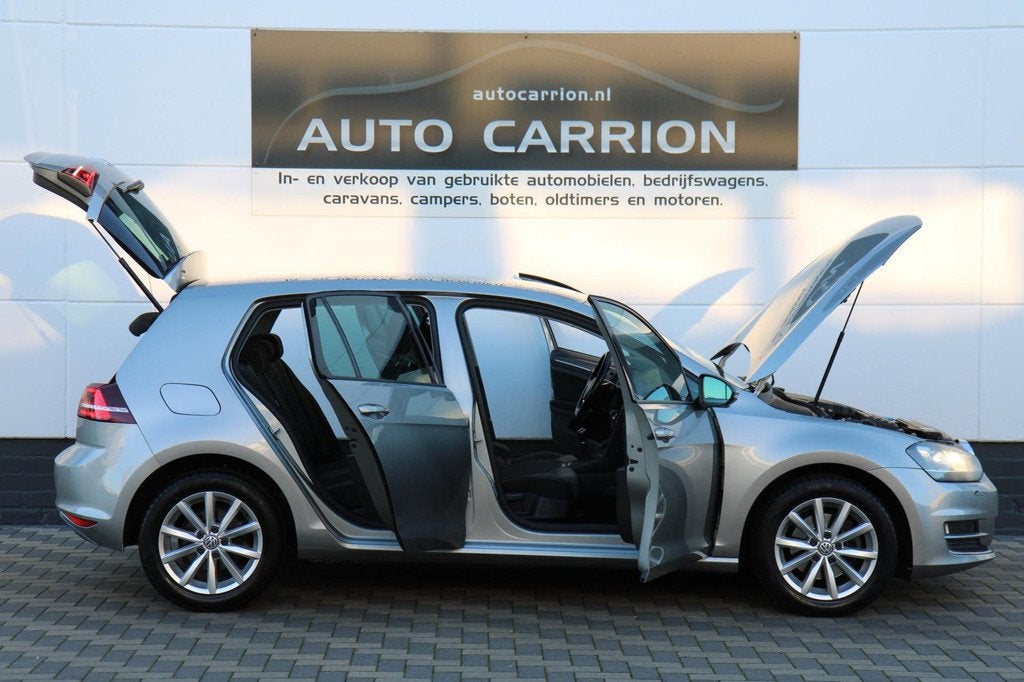Volkswagen Golf 1.4 TSI Highline Carplay Xenon Dealer Ond !, Auto's, Voorwielaandrijving, Euro 5, Stof, Gebruikt