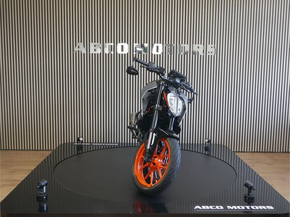 KTM 390 DUKE (bj 2021) 10,761 km, Motoren, KTM, Bedrijf, Onbekend, 373 cc