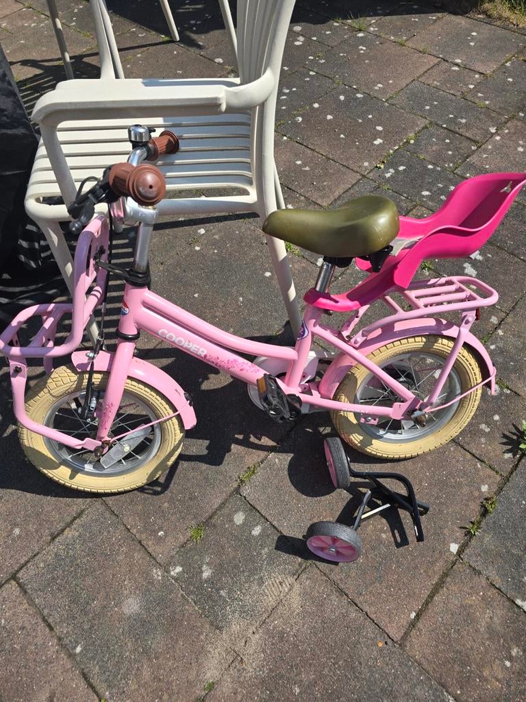 Roze kinderfiets met zijwieltjes en zitje, Fietsen en Brommers, Ophalen of Verzenden